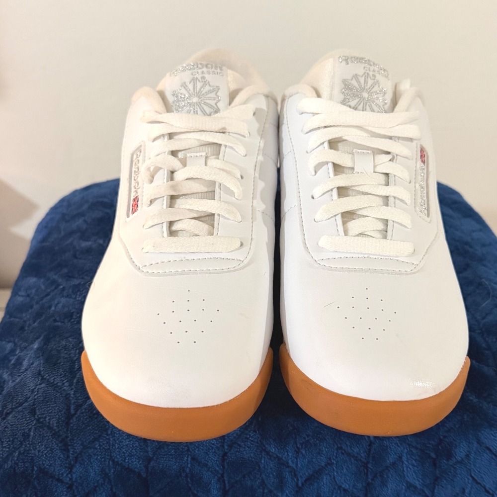 Reebok Princess Womens White Gum Sole Sneakers 100020037 Size 11.5
